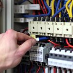 Podłączenie płyty indukcyjnej - montaż krok po kroku pod 230 i 400V